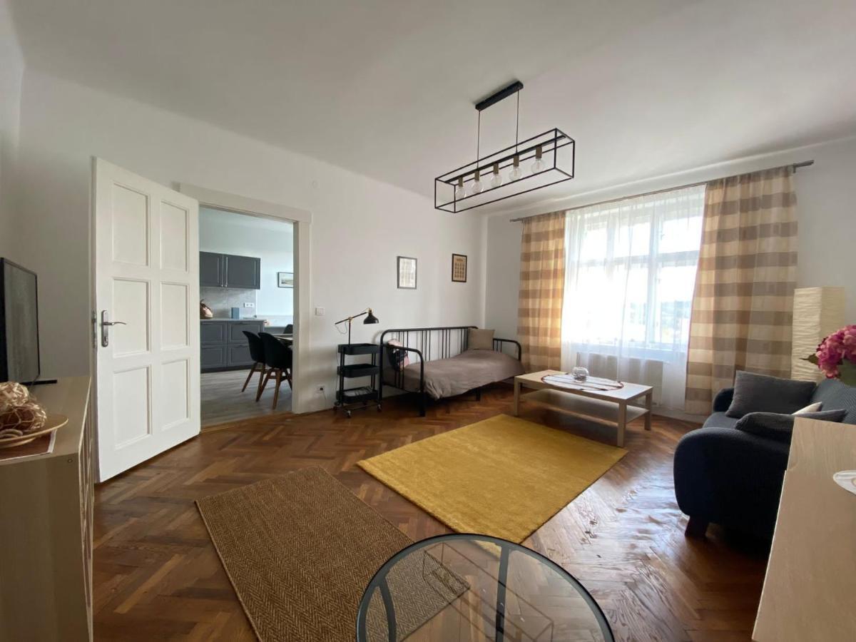 Apartman Xaveriova Praha Bagian luar foto