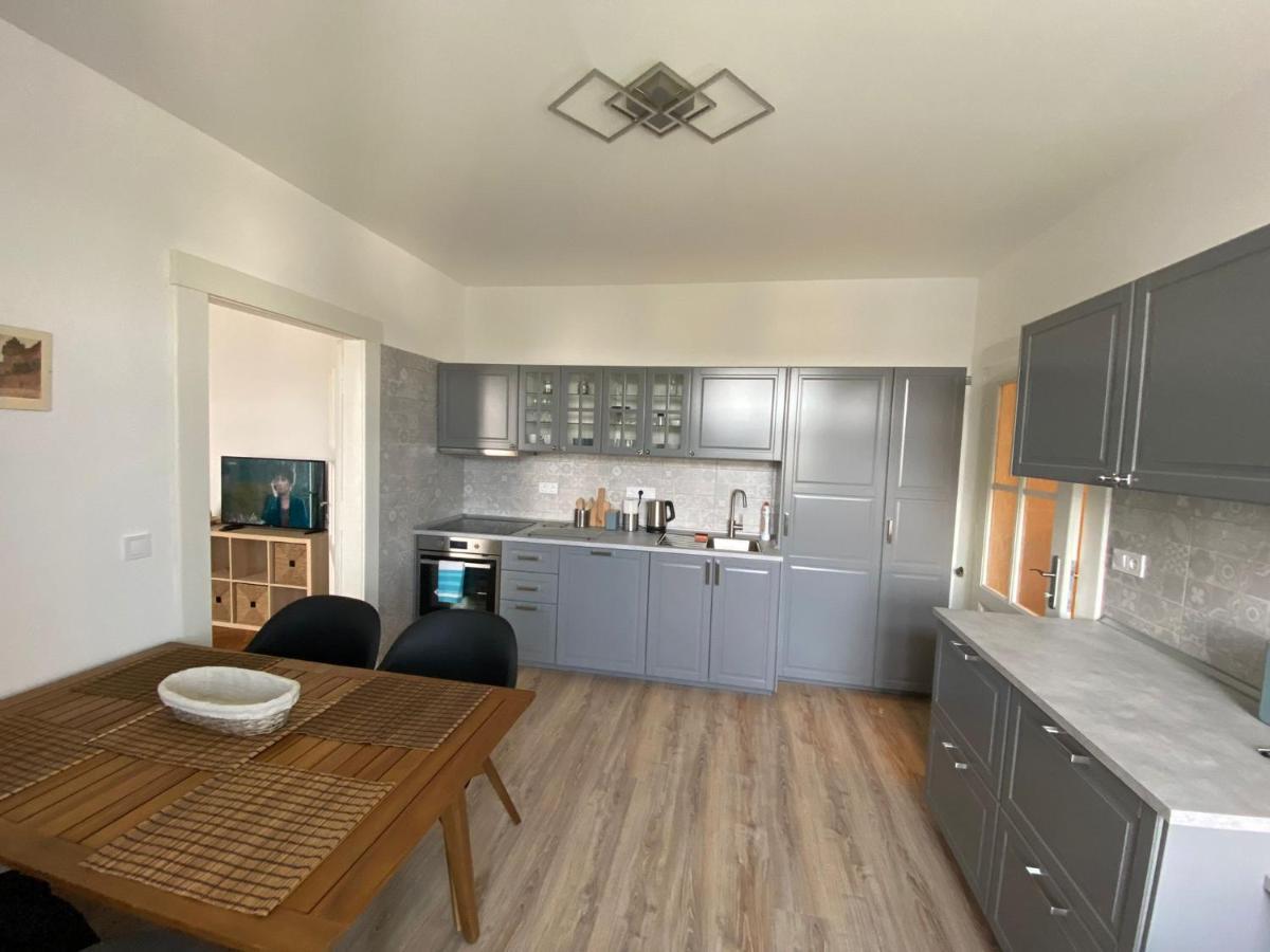 Apartman Xaveriova Praha Bagian luar foto